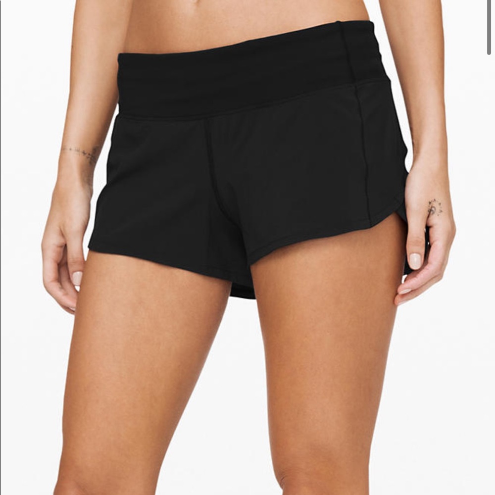 Black Lulu lemon speed up shorts
